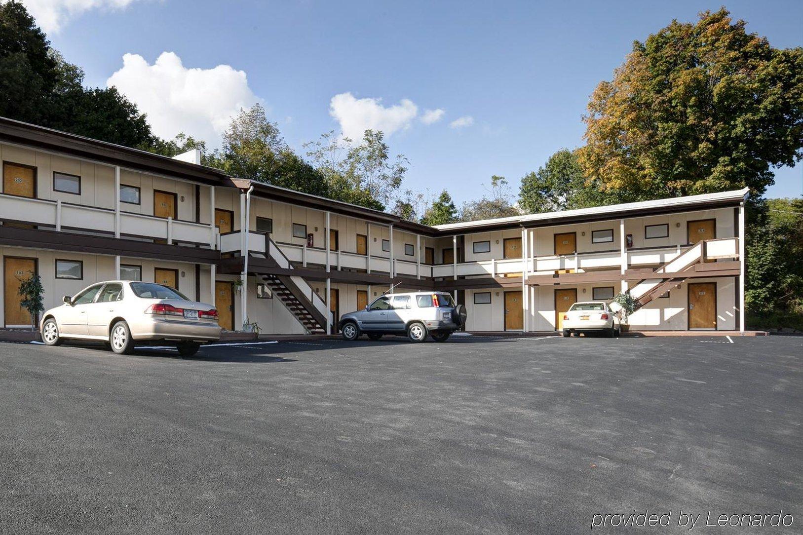 Americas Best Value Inn Highland-Poughkeepsie Exterior foto